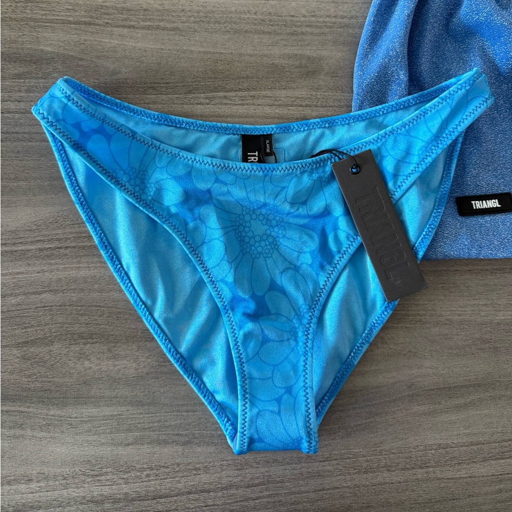 Triangl bikini bottoms Size XL normal coverage